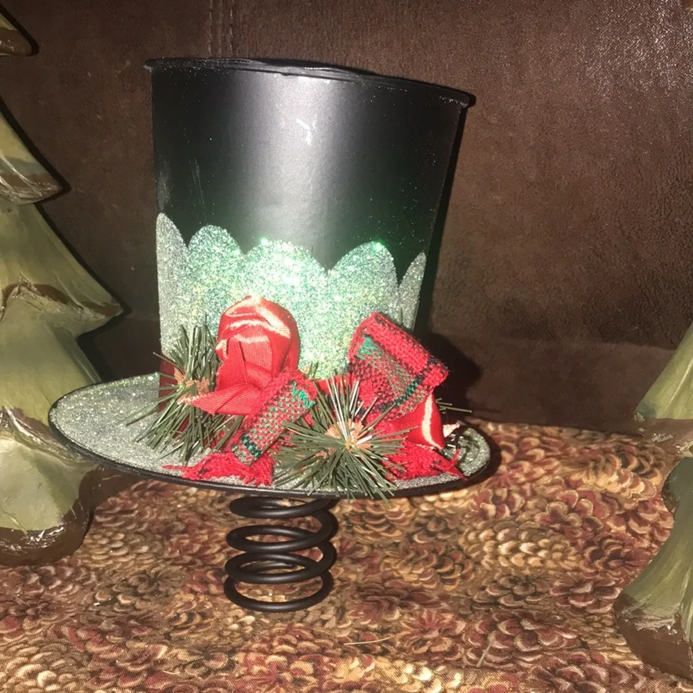 Top Hat Christmas Tree Topper